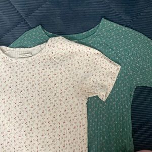 Size large american eagle tops breathable material